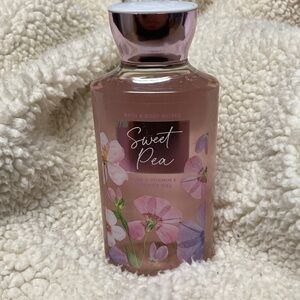 Bath & Body Works Sweet Pea Shower Gel - Pink Floral